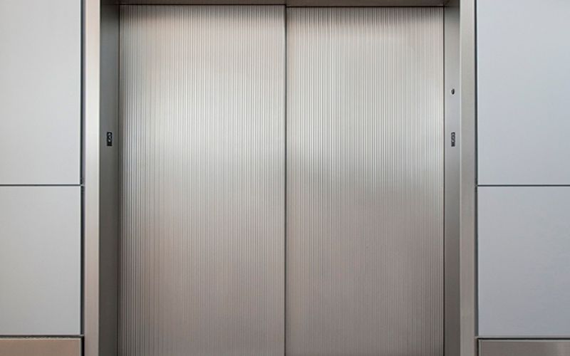 Cửa inox sọc nhuyễn