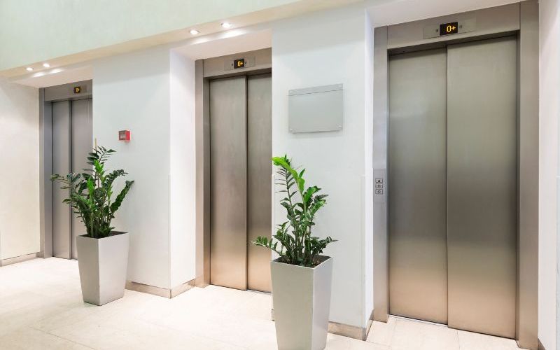 Dịch vụ đánh bóng thang máy uy tín, giá rẻ tại Nhân Phát