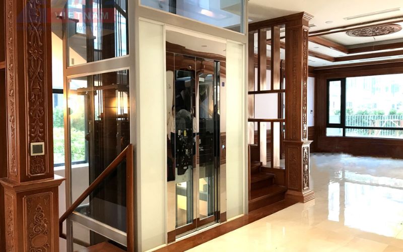Mẫu thang máy lồng kính vuông