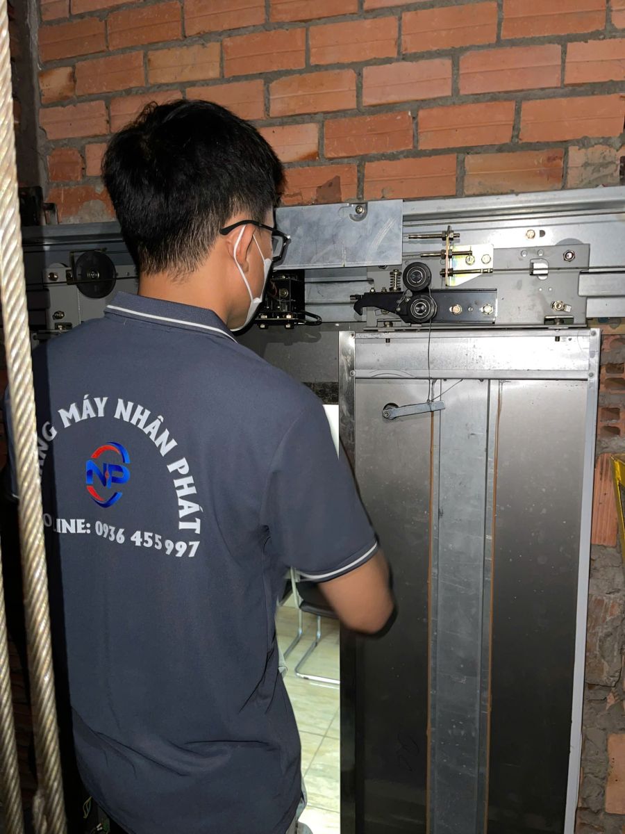 Dịch Vụ Bảo Hành Thang Máy HCM, Đảm Bảo Vận Hành Ổn Định
